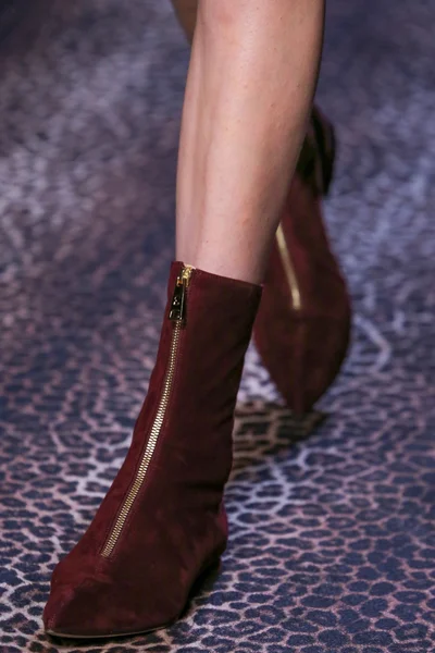 Look 5